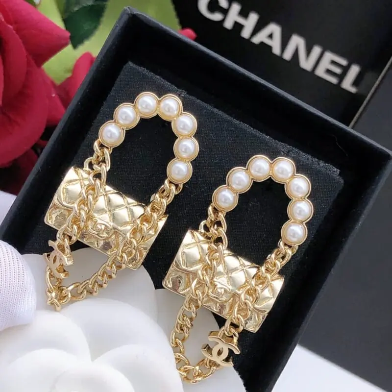 chanel boucles doreilles pour femme s_12537751